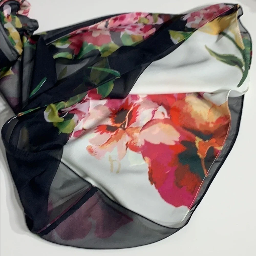 New without tags Hydrangea floral botanical print triple layer shawl scarf